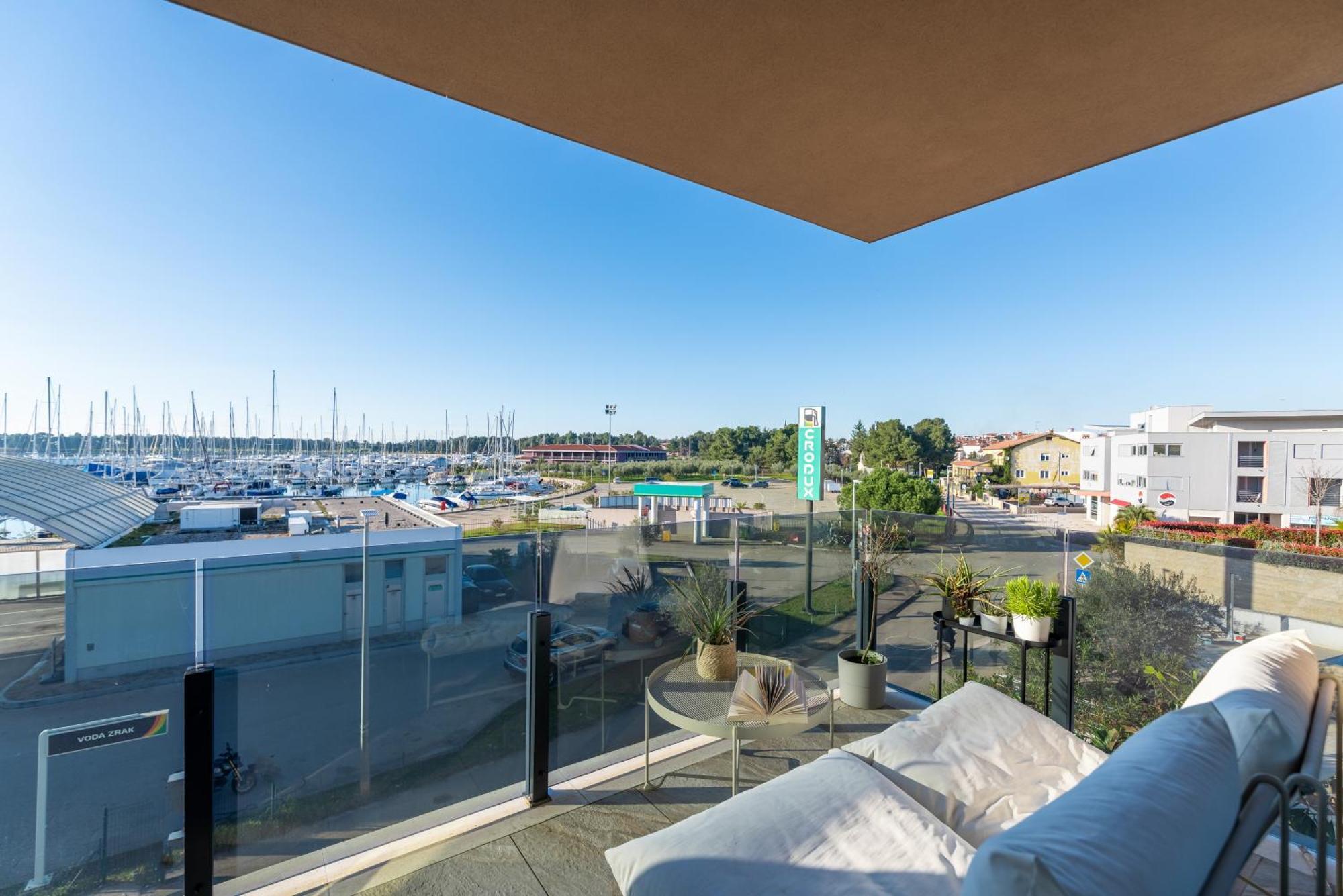Apartments Mia Novigrad  Exterior photo